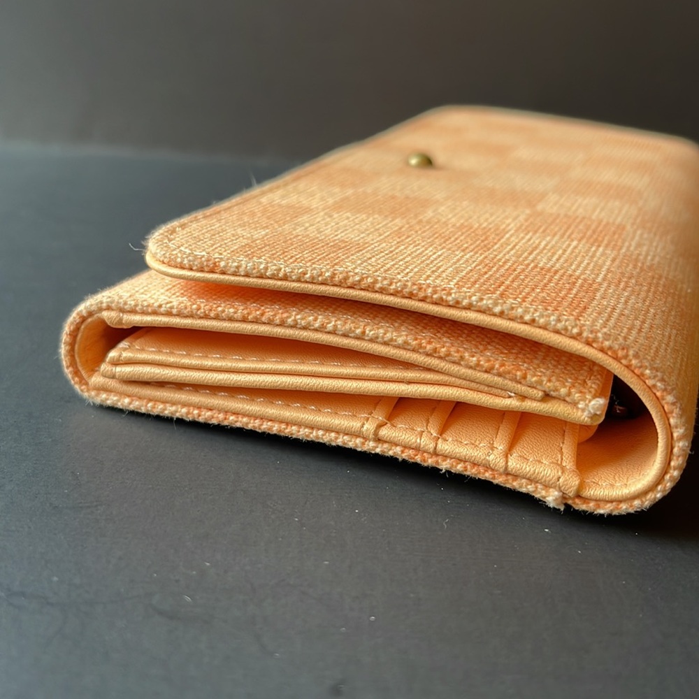 Universal Thread Orange Wallet - Picture 4 of 10